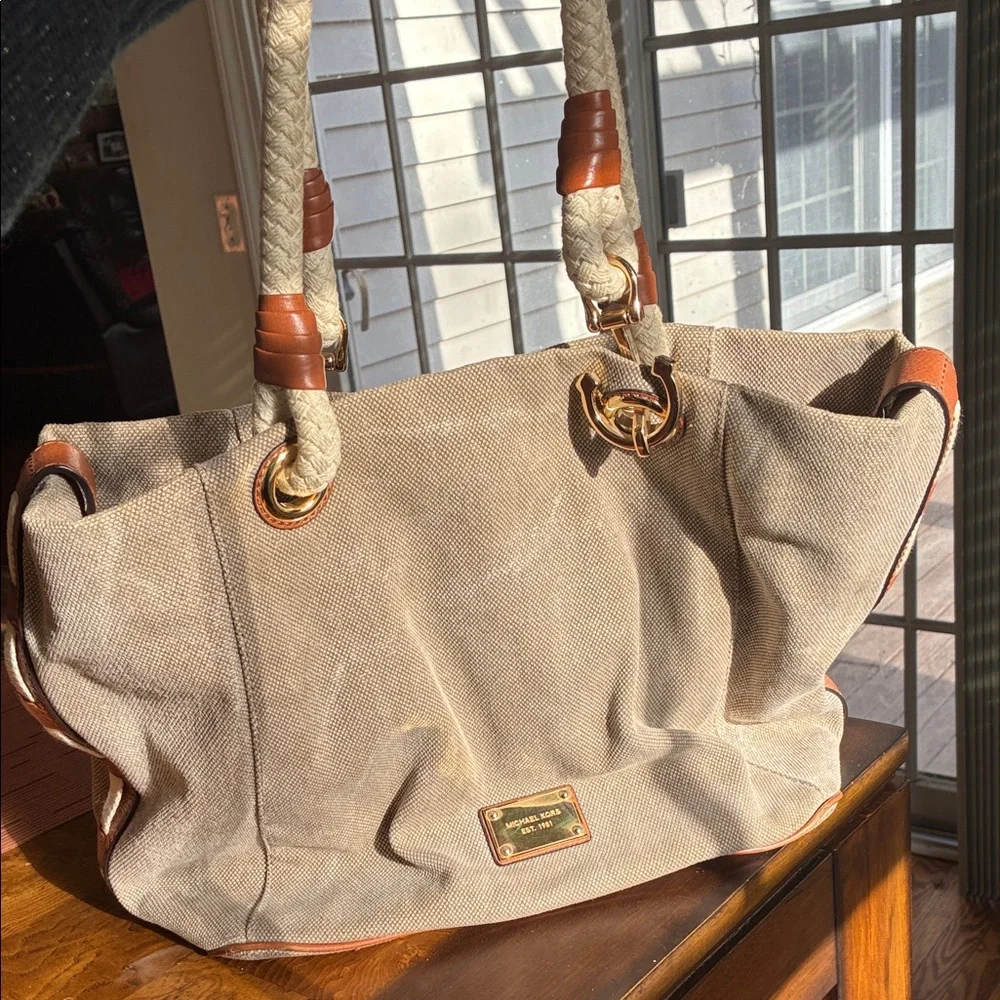 MICHAEL Michael Kors Canvas Marina Grab Anchor Tote - Picture 4 of 16